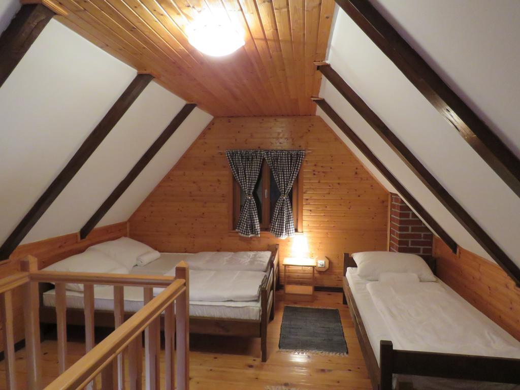 Guesthouse Stefanac Otocac Exterior photo